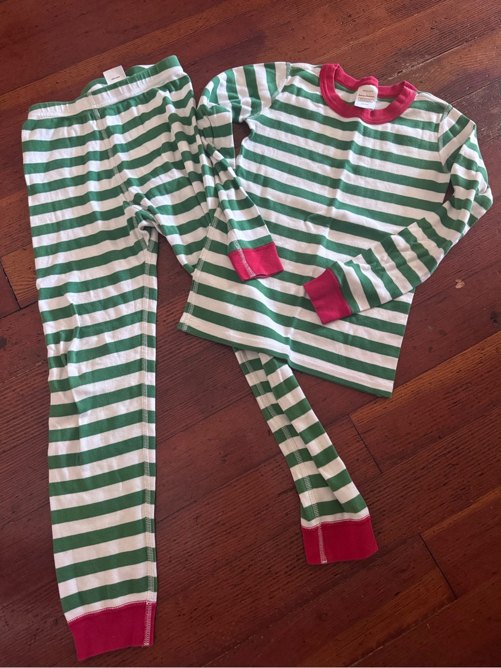 Hanna Andersson Green & White Striped Pajama Set with Red Trim